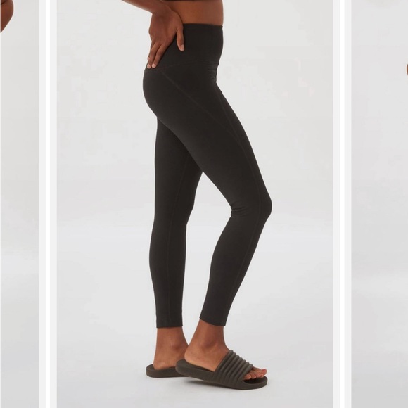 Girlfriend Collective Black Compressive High-Rise Legging - Picture 8 of 16